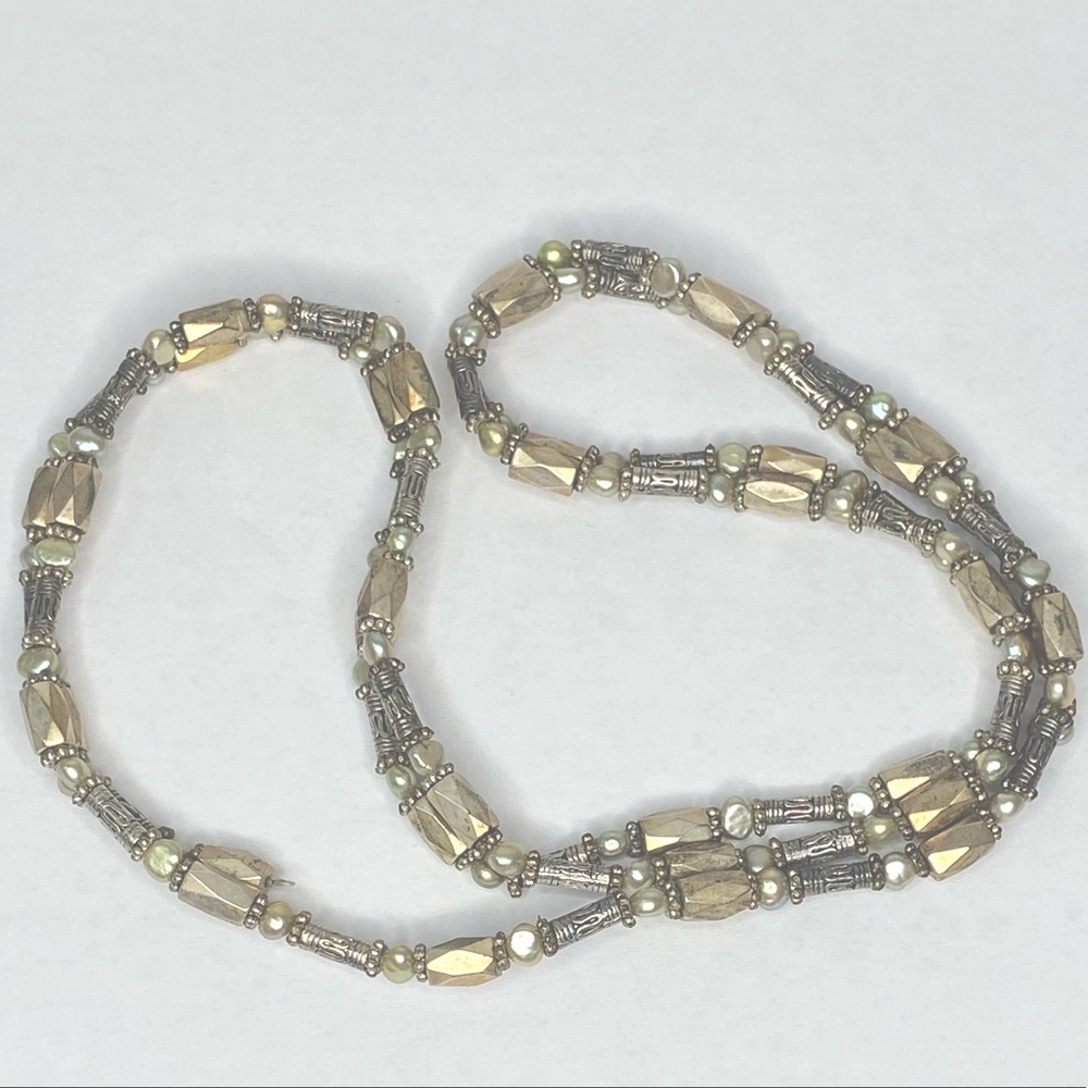 VINTAGE PEARL magnetic necklace/ bracelet - Picture 1 of 4
